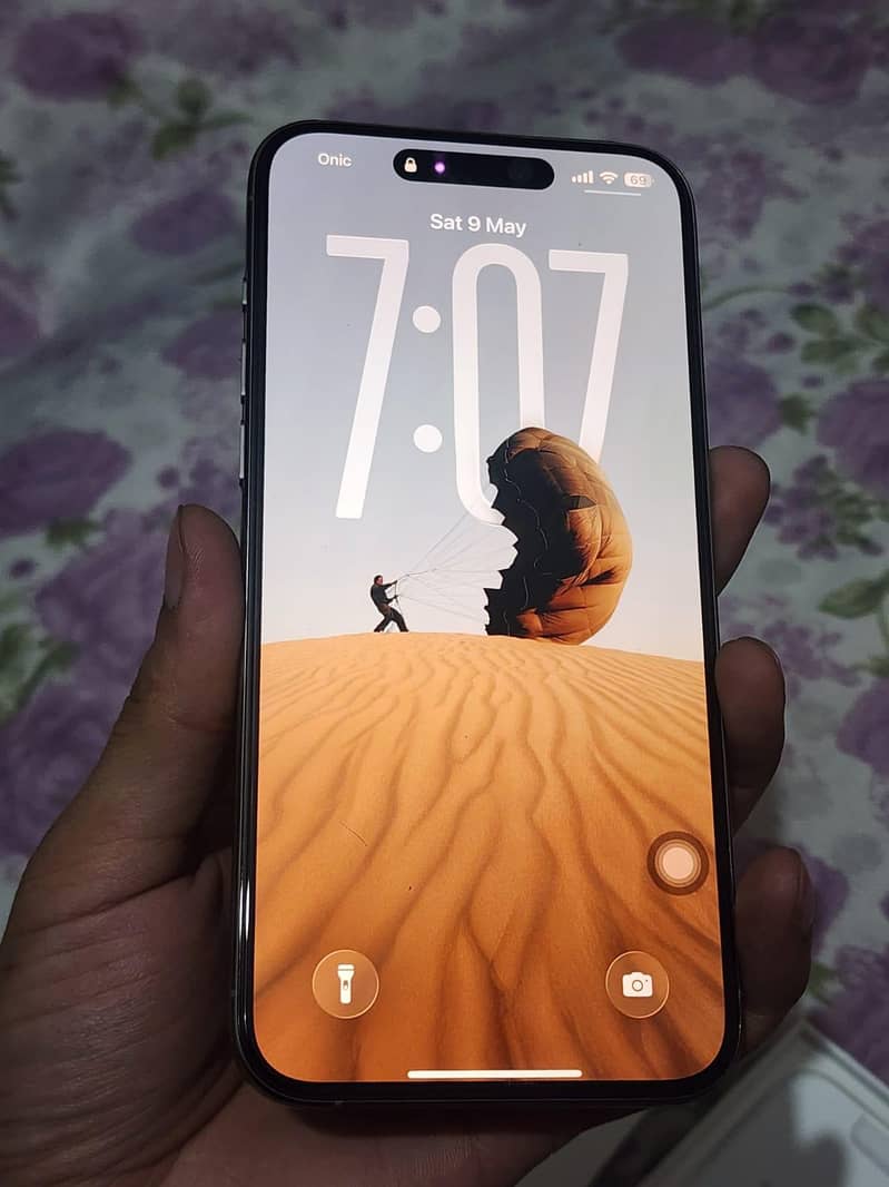 iPhone 15 Pro Max 3