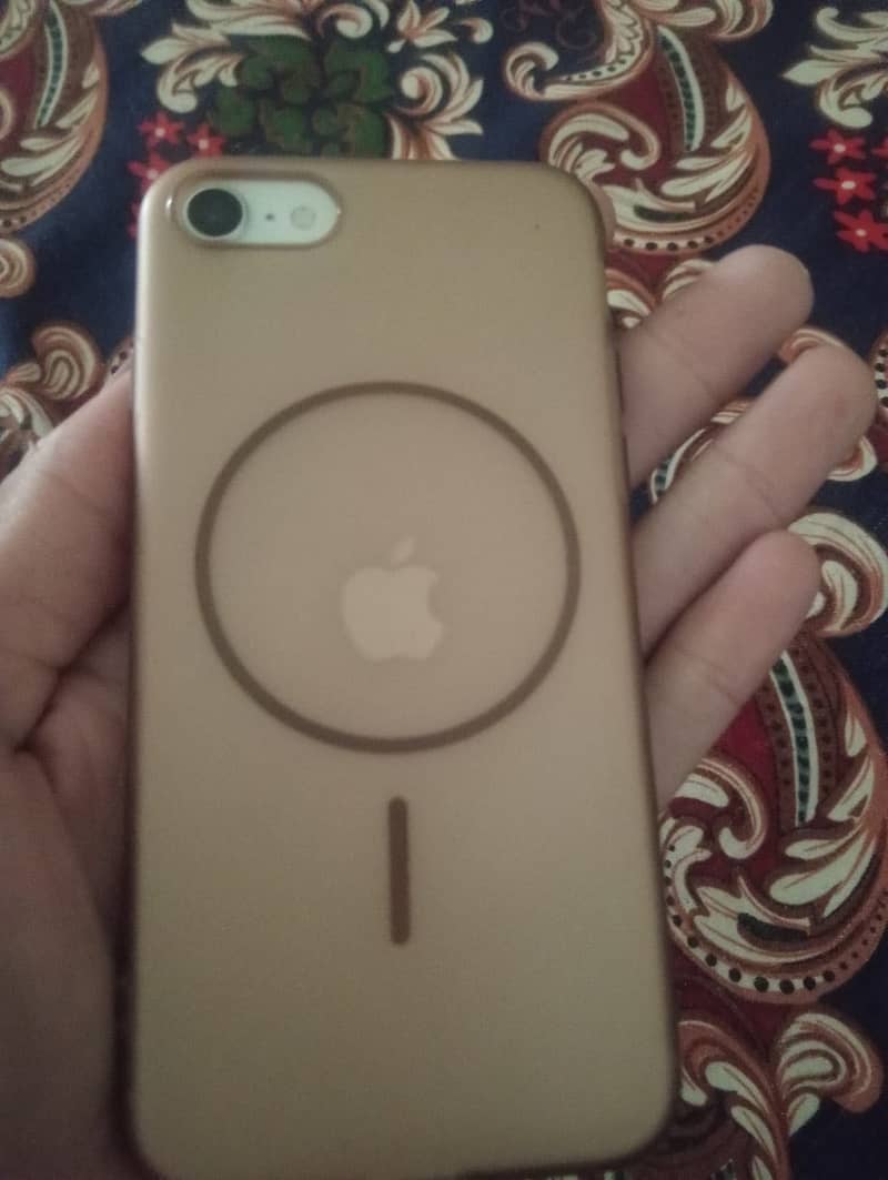Apple iPhone SE 2 1