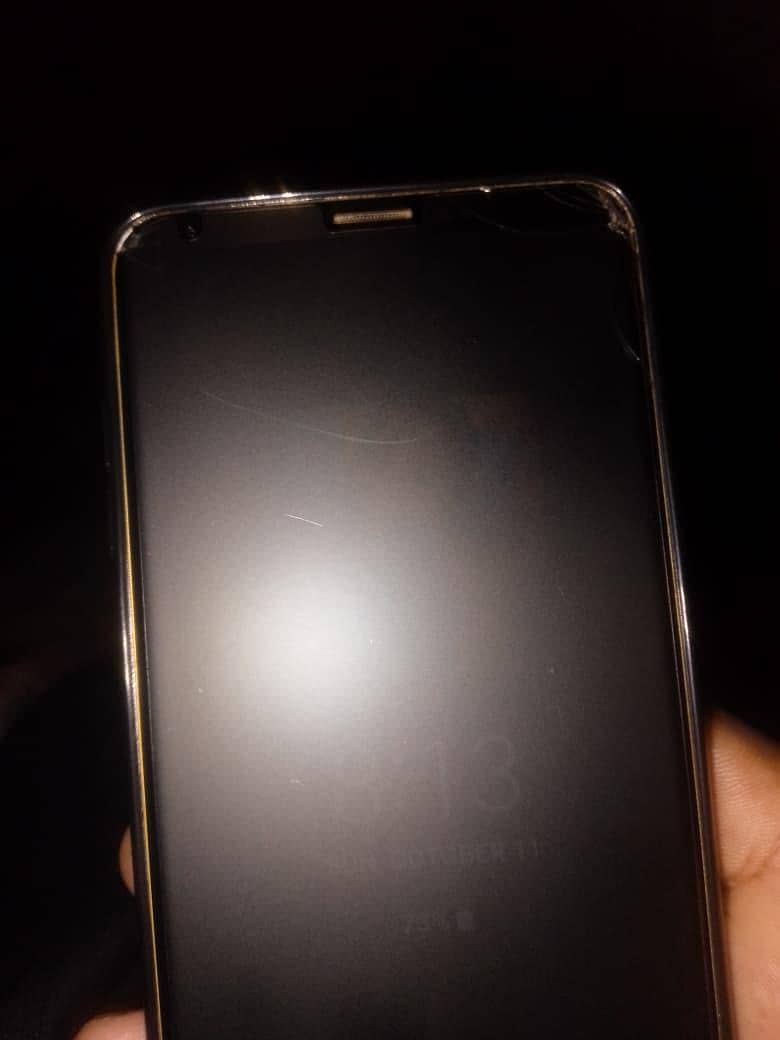 LG V30 Plus 1