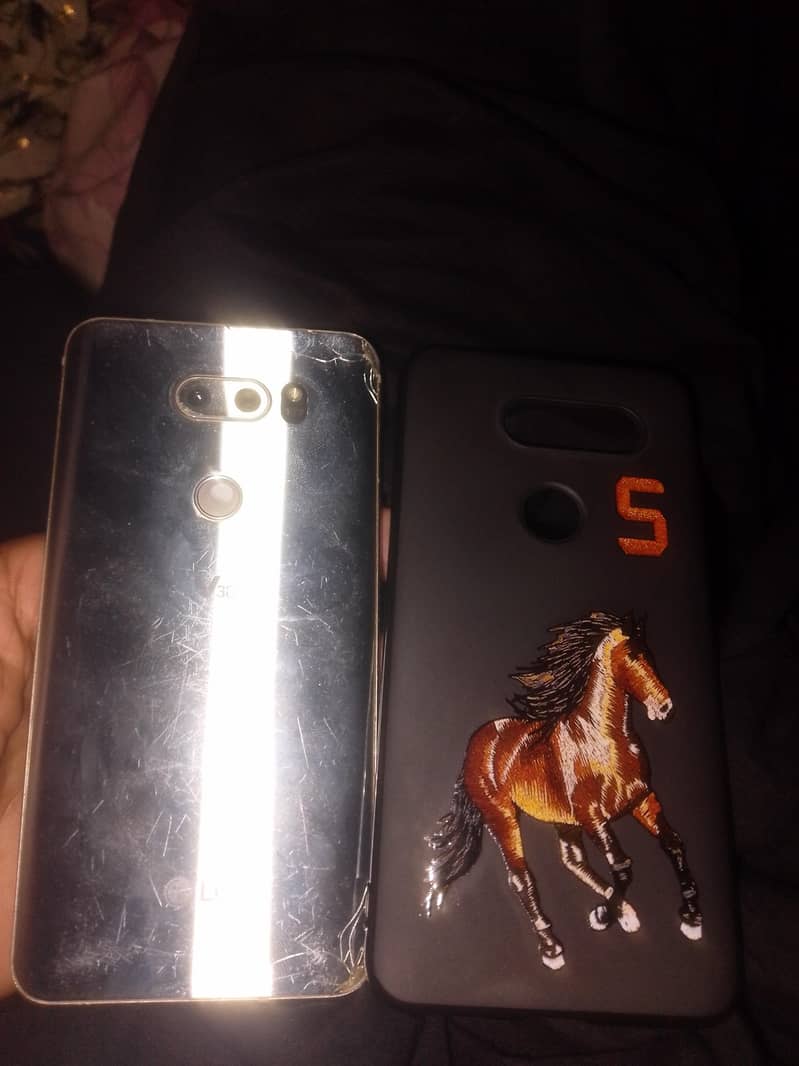 LG V30 Plus 6