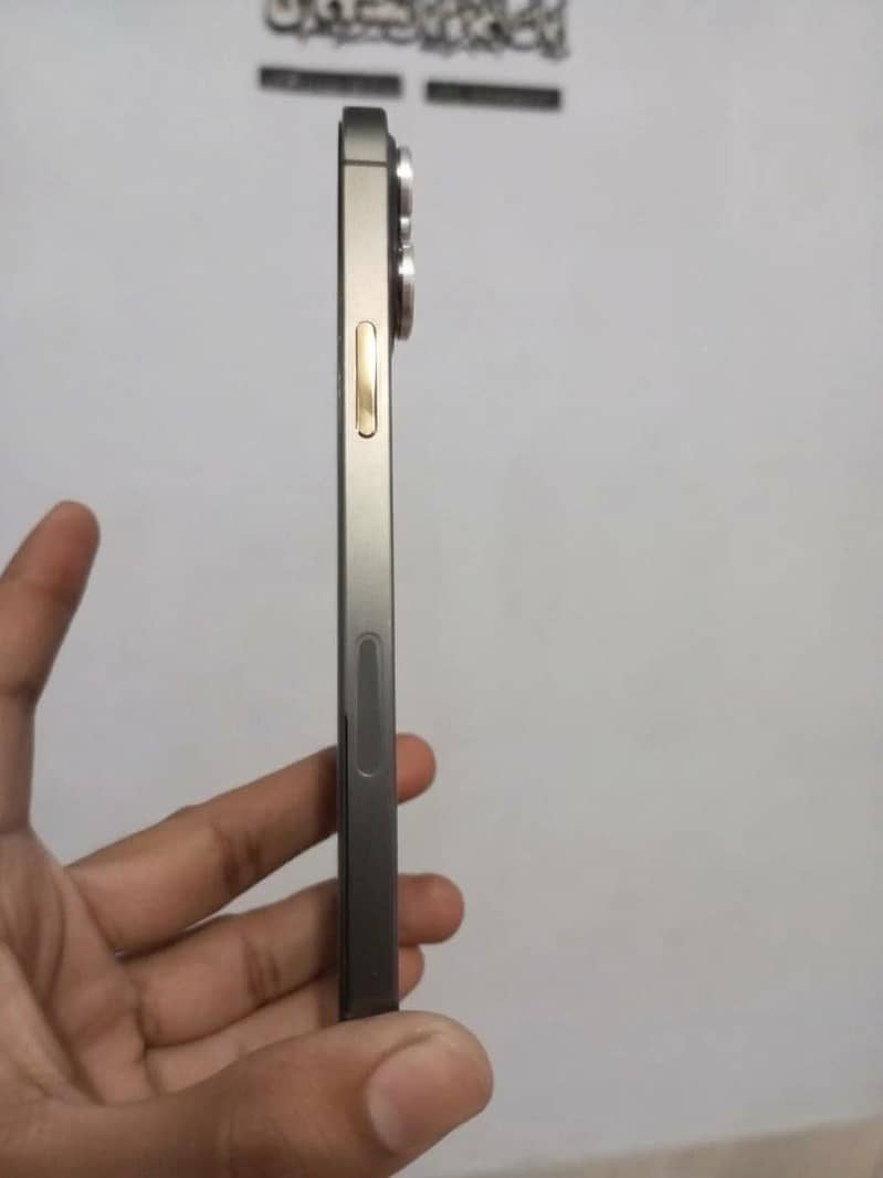 Apple iPhone 13 Pro Max 5