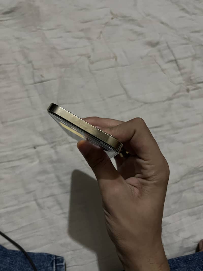 Apple iPhone 12 Pro 8
