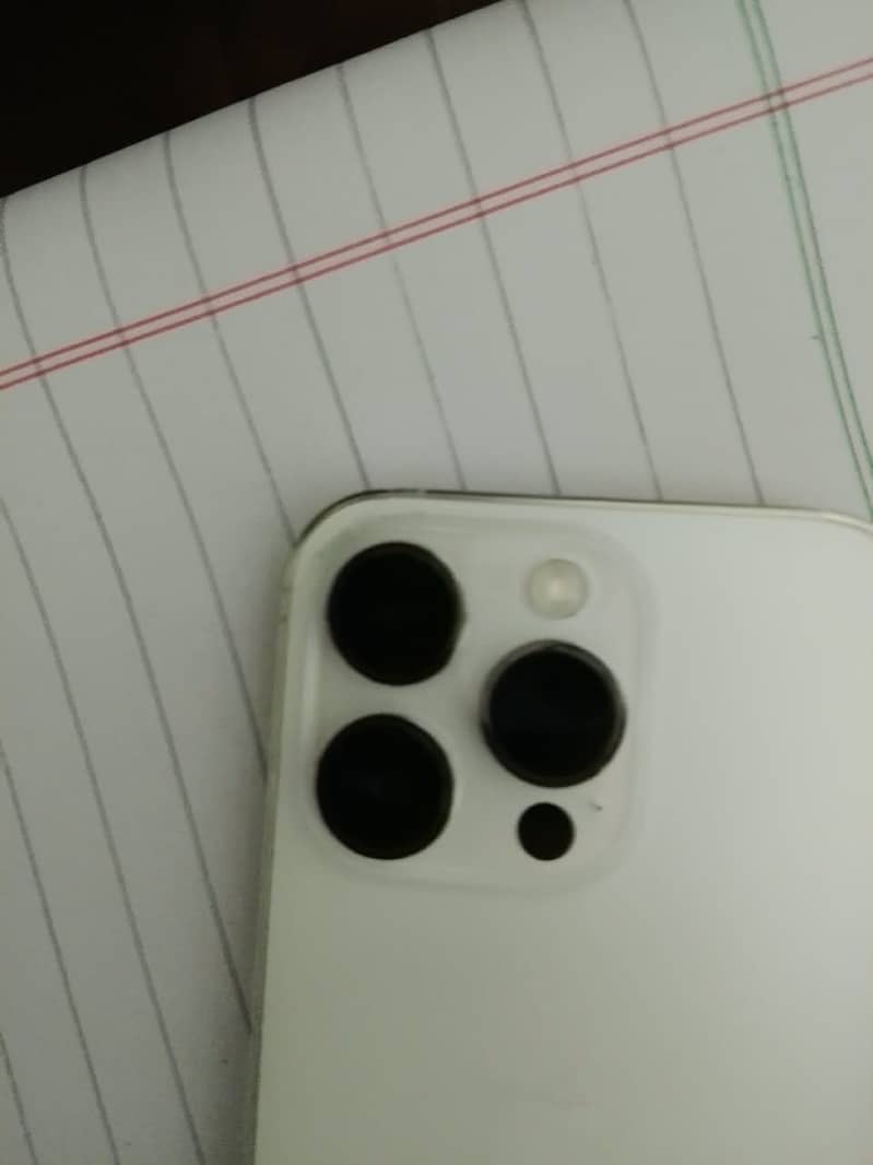 Apple iPhone 14 Pro 3