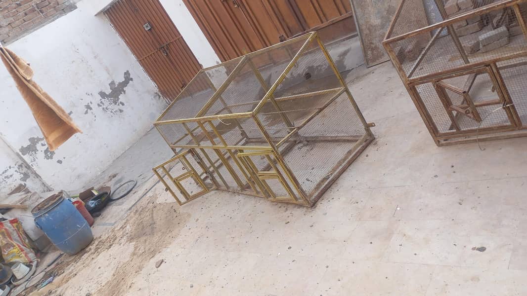 cage iron 0