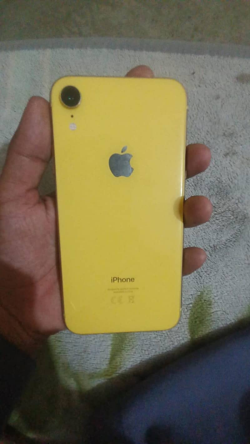 Apple iPhone XR 0