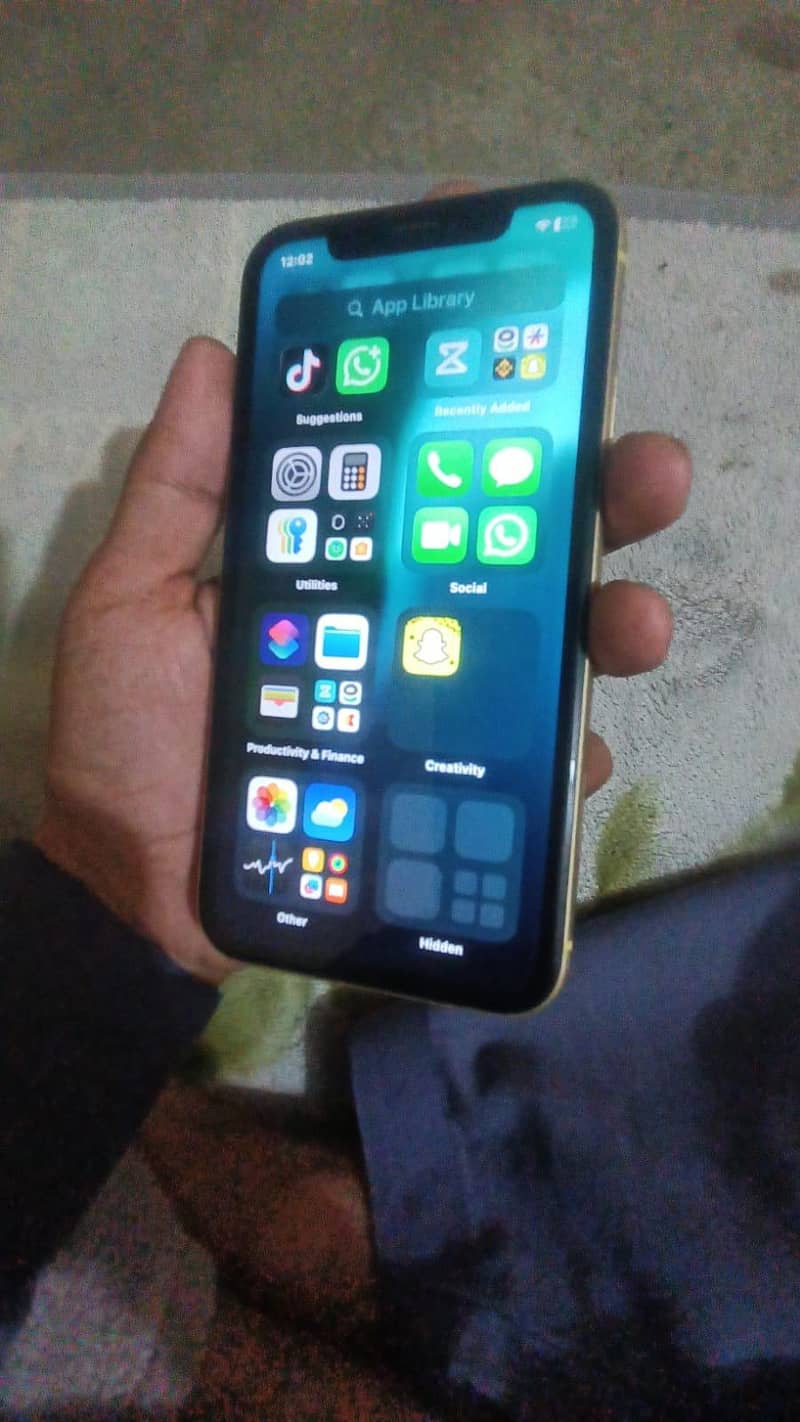 Apple iPhone XR 5