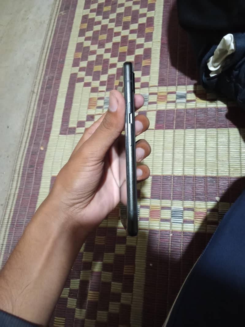 Google Pixel 6a 3