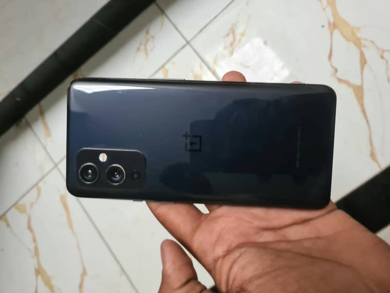 One Plus 9 5g 5