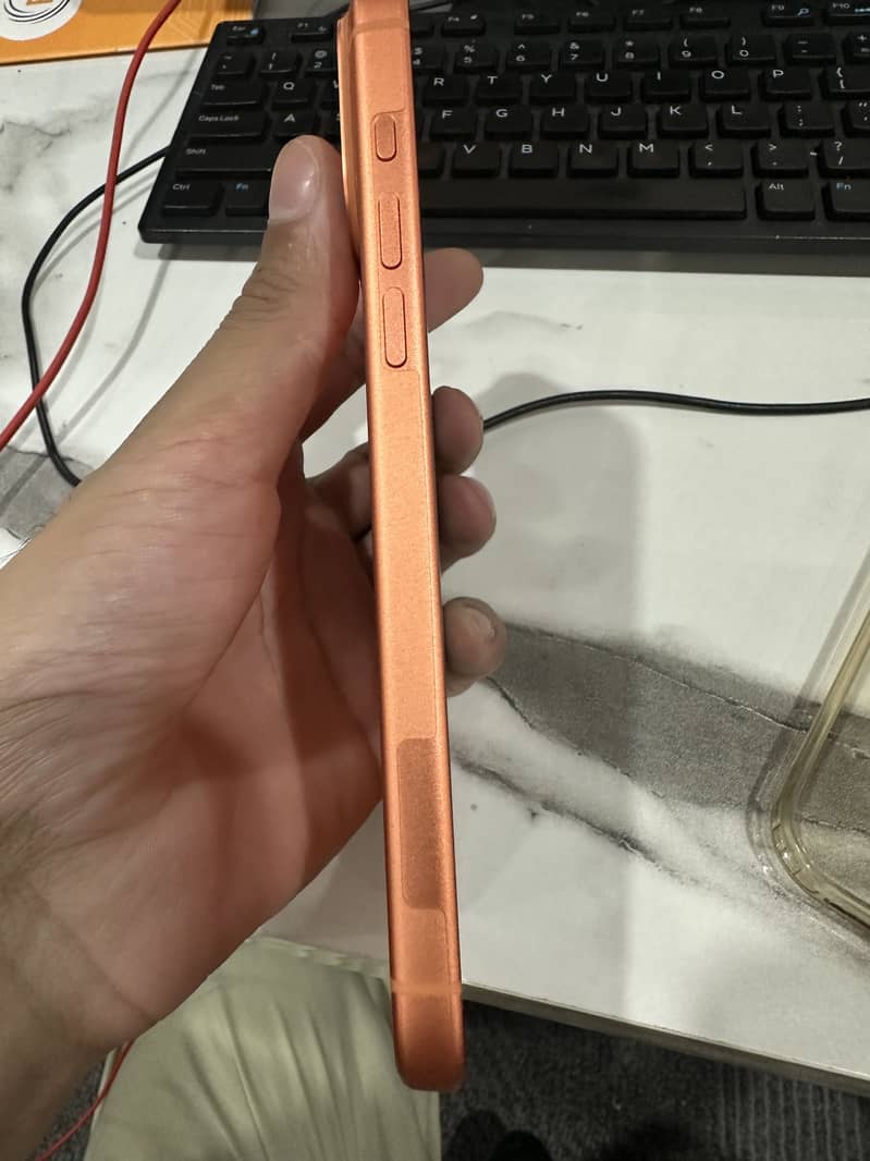 Apple iPhone 17 Pro Max 3