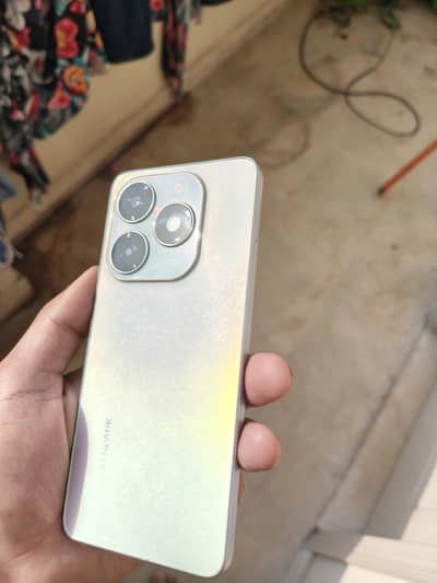 Tecno Spark 20