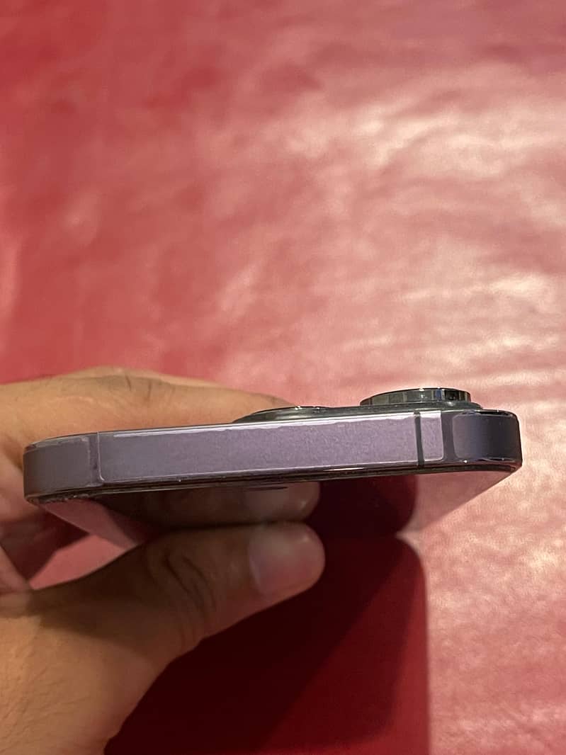 Apple iPhone 14 Pro 0
