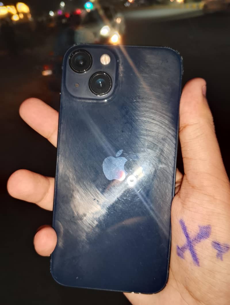 Apple iPhone 13 0
