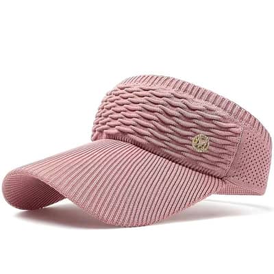 Ribbed Knit Cap with Gold Emblem – Stylish Fashion Hat