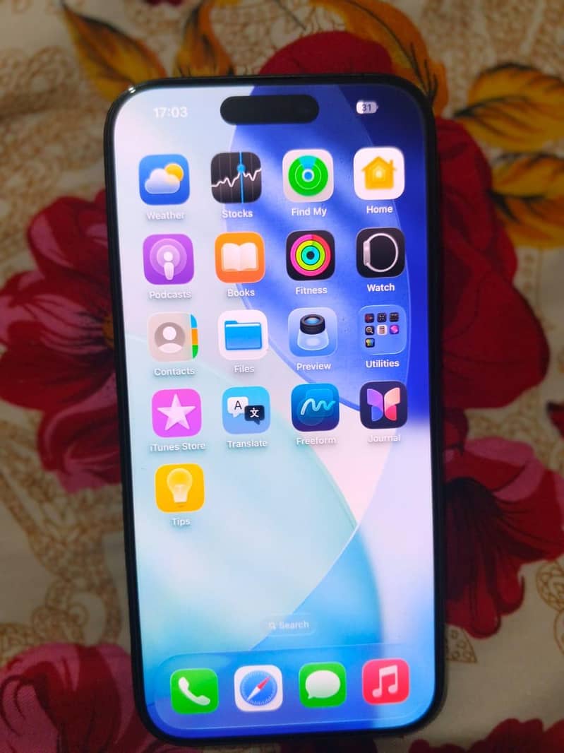 Apple iPhone 15 Pro 4
