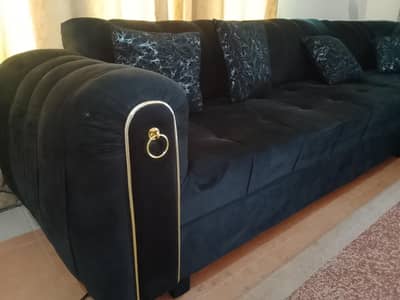Brand new, black velvet,