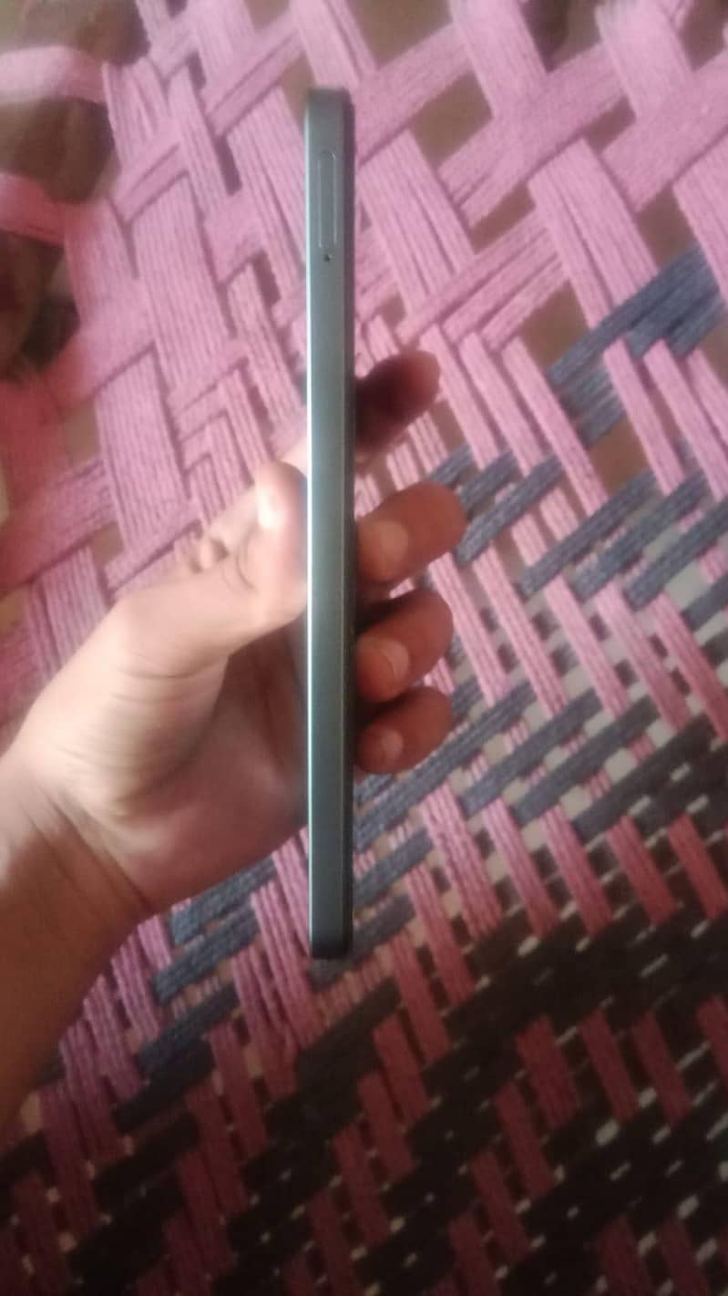 Realme C61 0