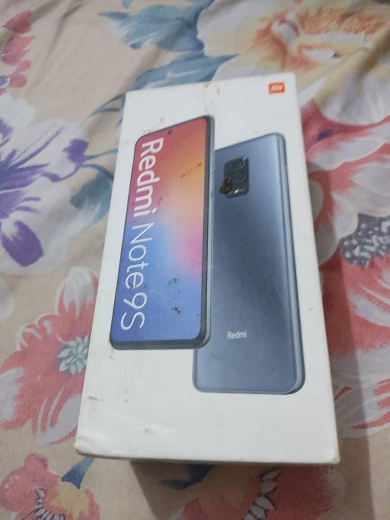 Xiaomi Redmi Note 9S 4