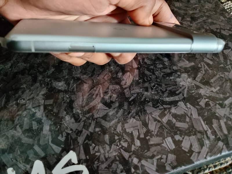 Google Pixel 8 1