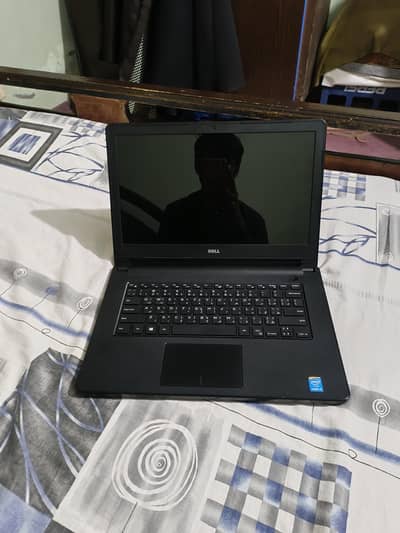 Dell 5th gen 4gb Nvidia graphic card laptop i5 8gb 128gb all ok