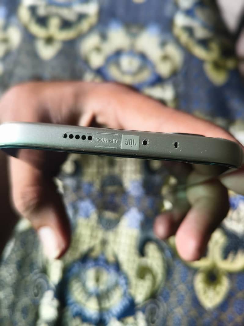 Infinix Note 60 Pro edge 1