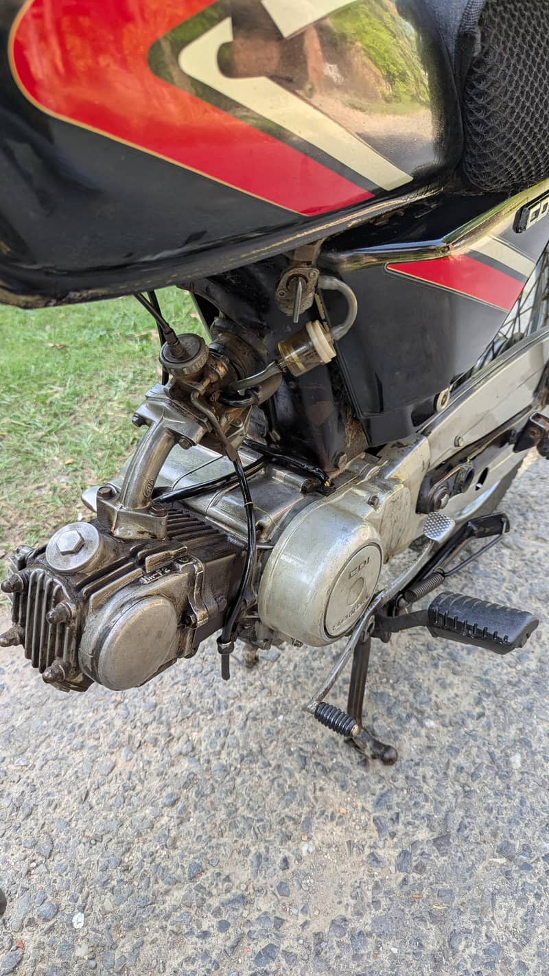Honda CD 70 6