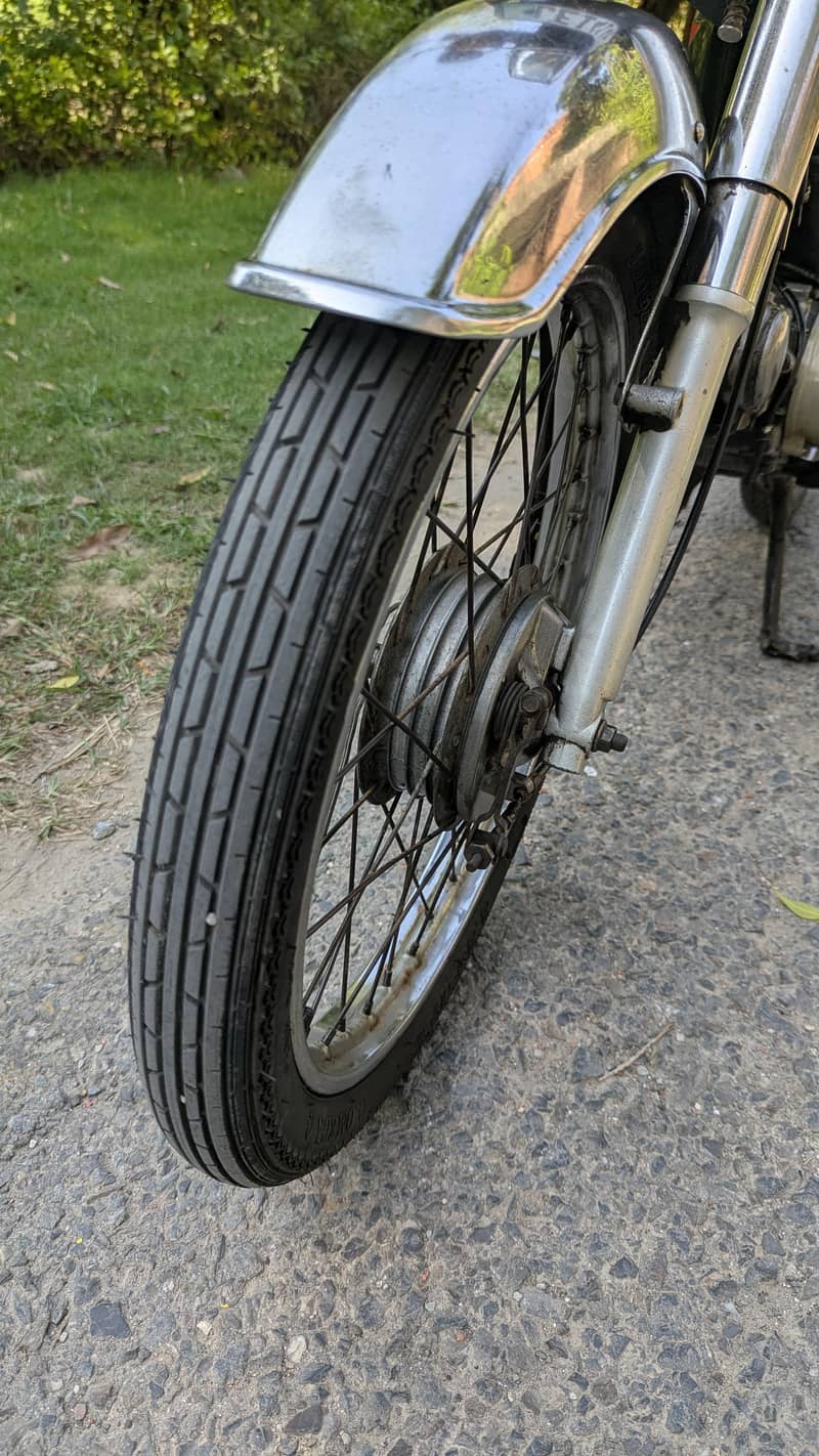 Honda CD 70 8