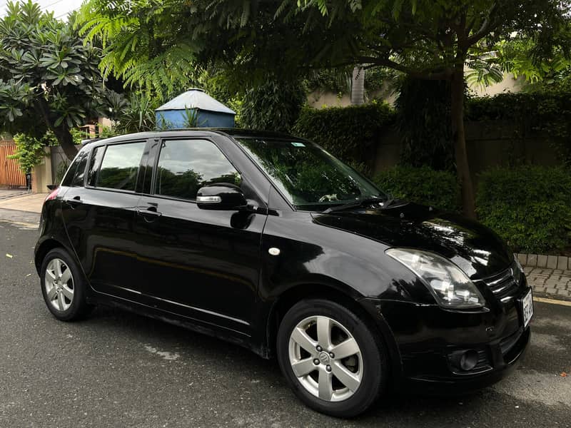 Suzuki Swift 1.3 Automatic 1