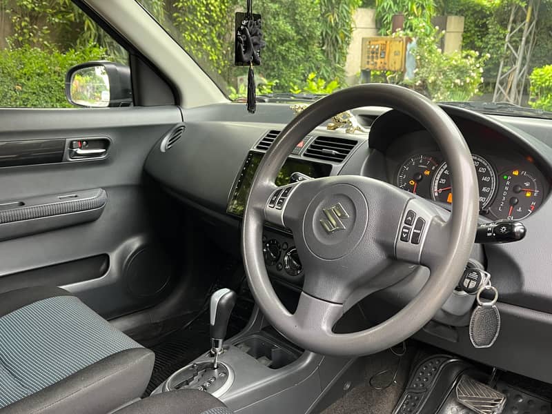 Suzuki Swift 1.3 Automatic 4