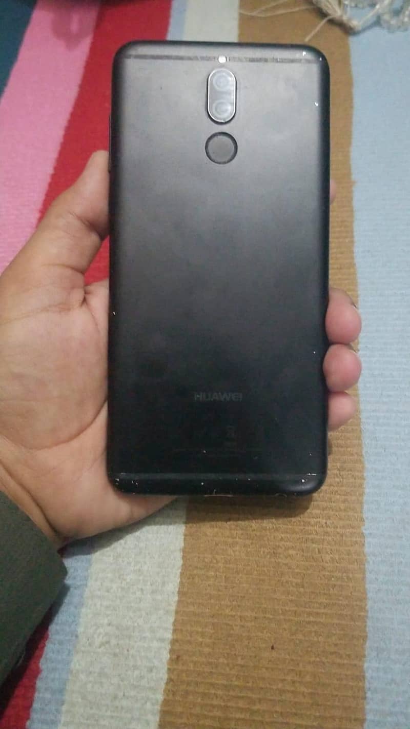 Huawei Mate 10 Lite 1
