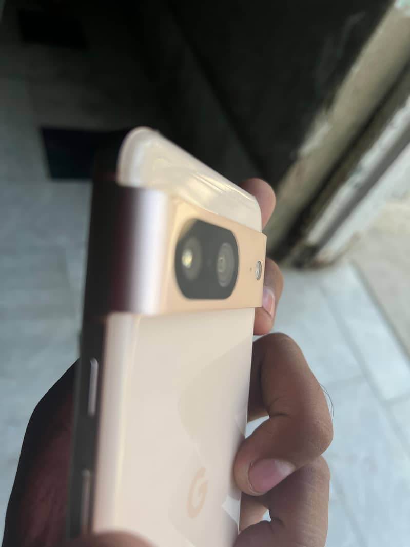Google Pixel 8 6