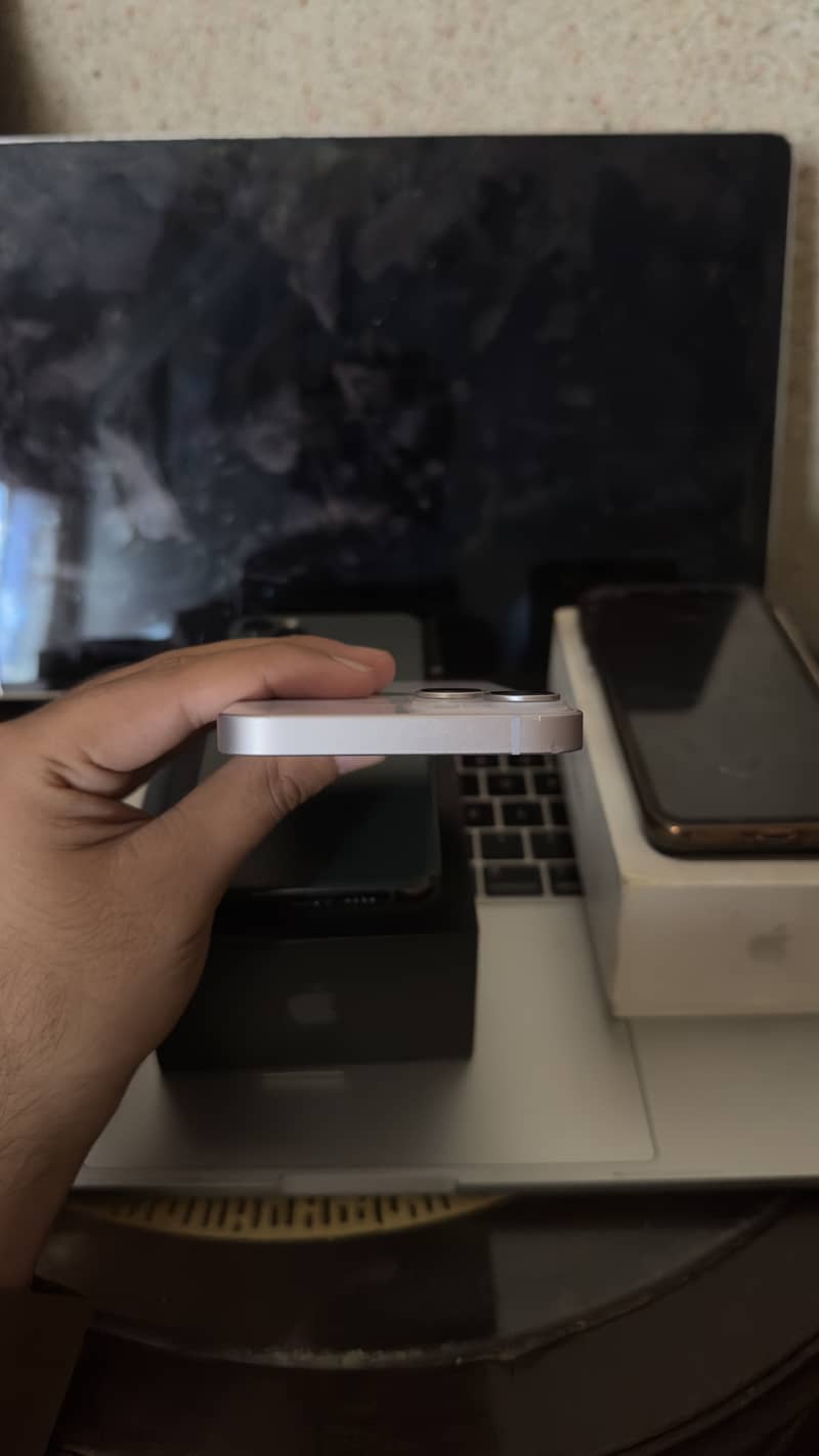 Apple iPhone 14 2