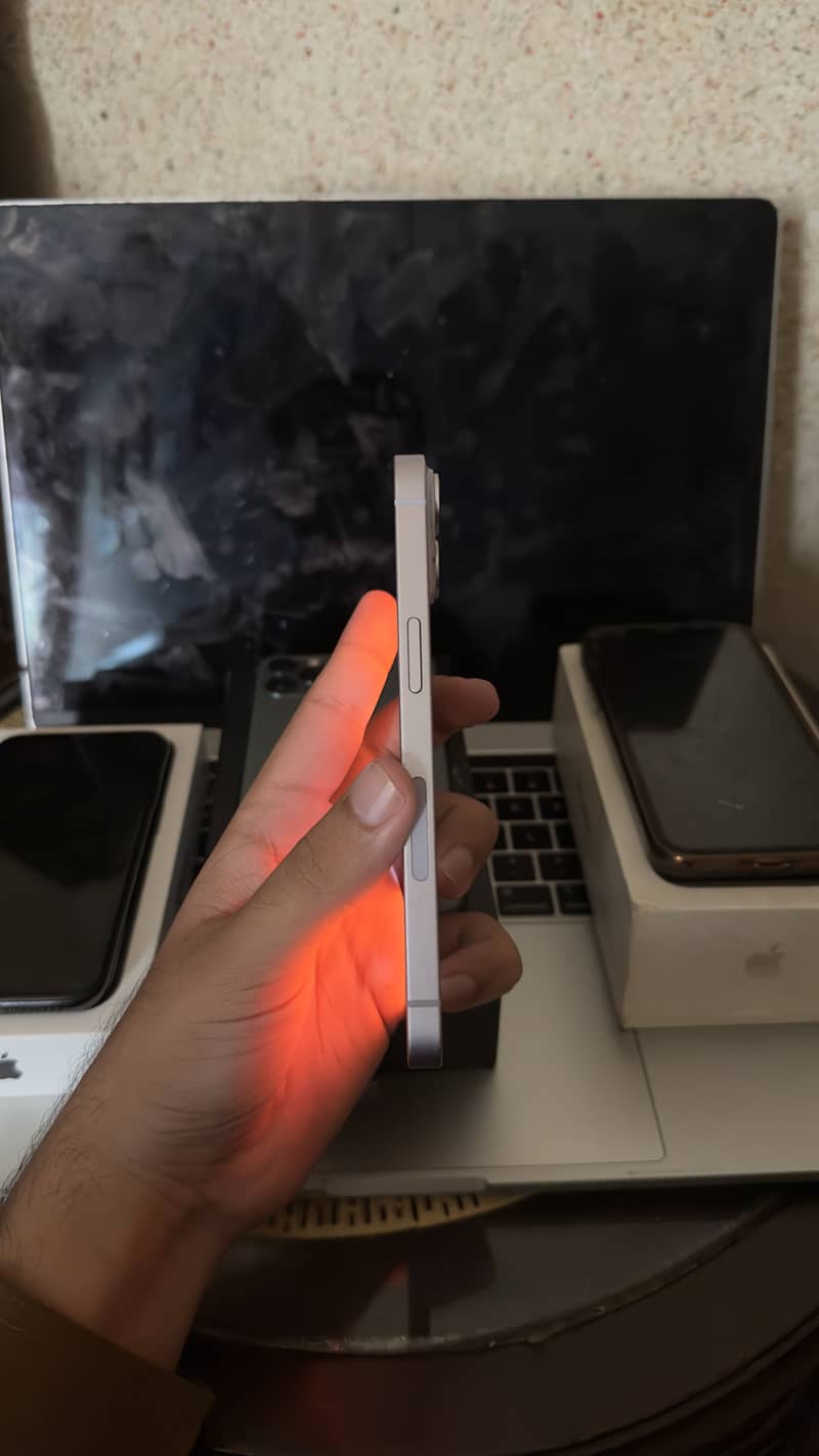 Apple iPhone 14 6