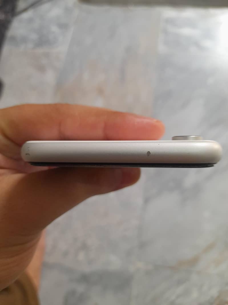Apple iPhone XR 2