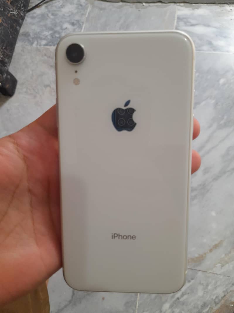 Apple iPhone XR 5