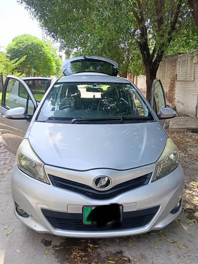 Toyota Vitz 2014