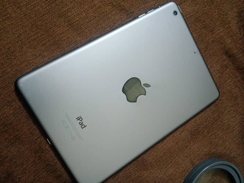iPad mini 2 in mint condition 0