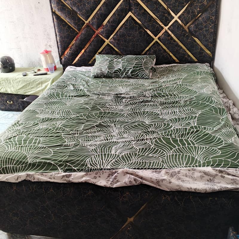 bed 10/10 condition 2