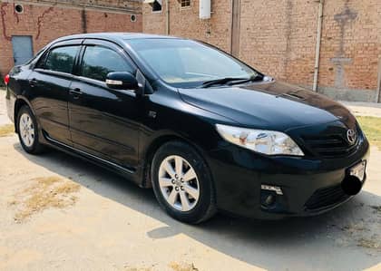 Toyota Corolla Altis 2013 Sunroof