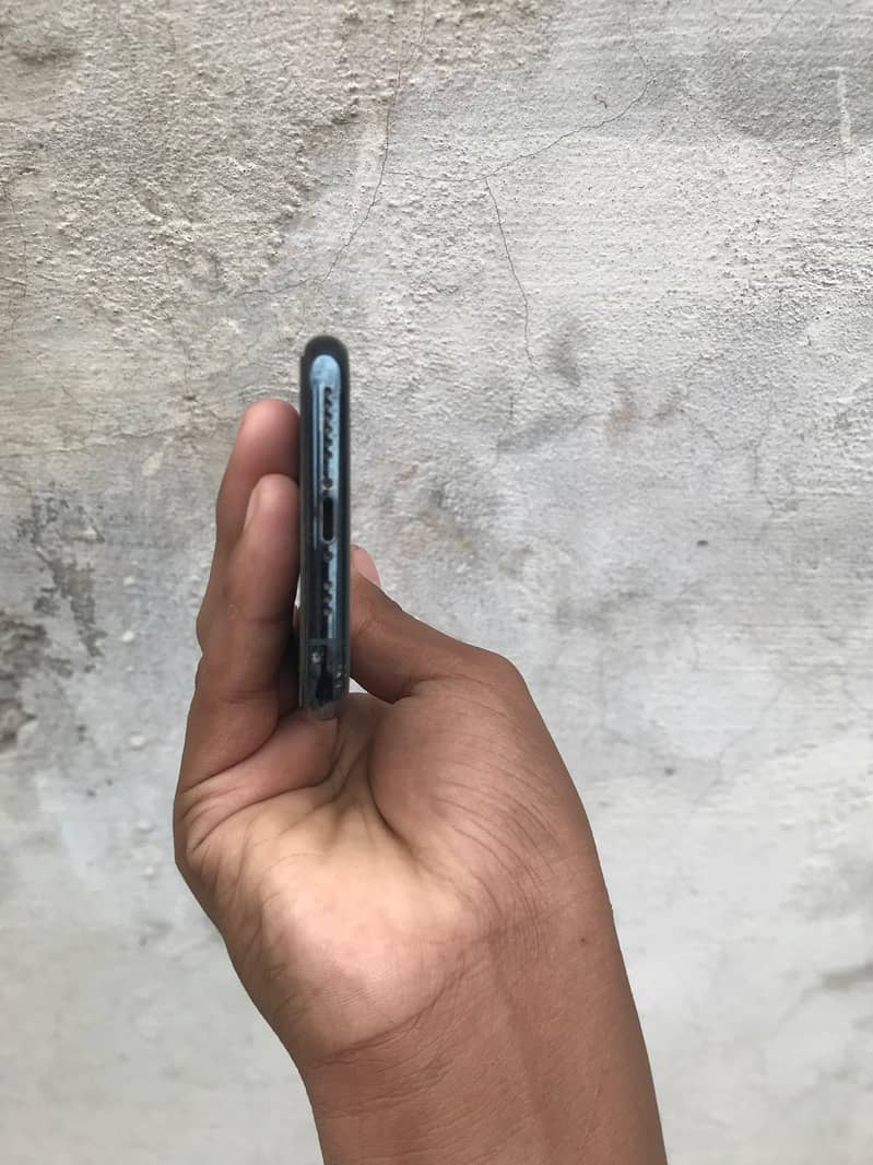 Apple iPhone 11 Pro 5