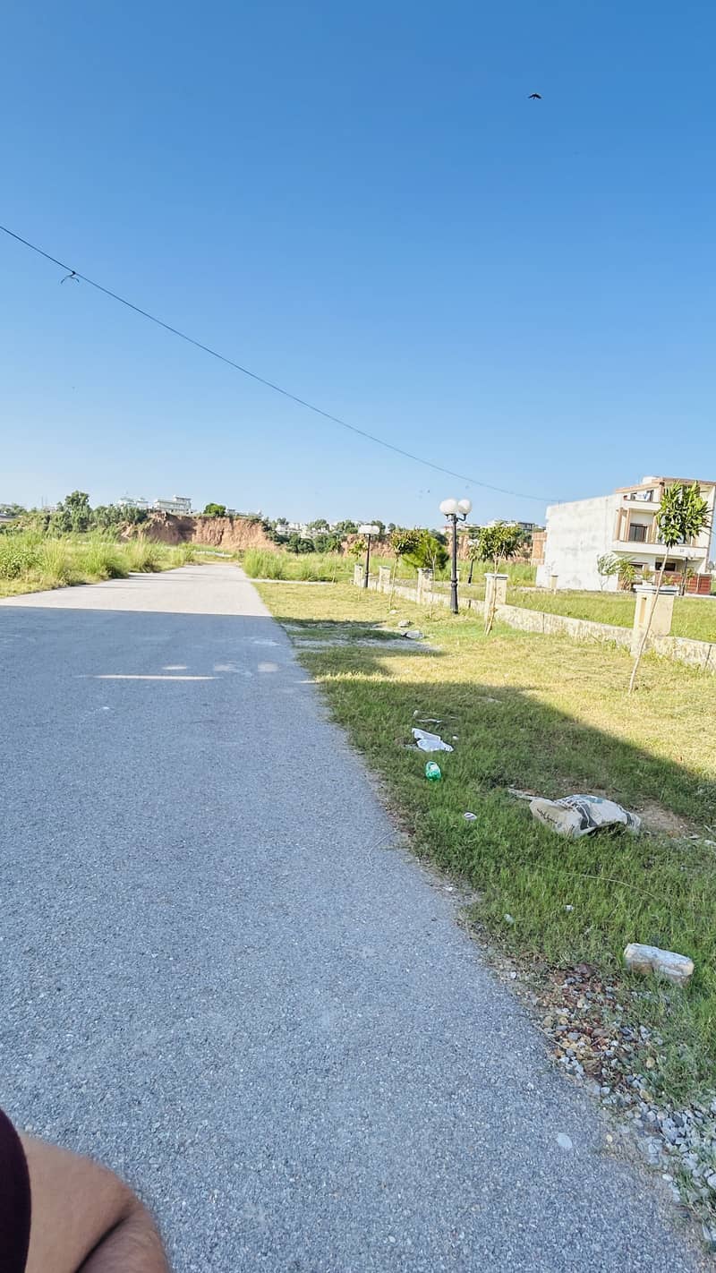 5 Marla Semi Develop Plot Available For Sale 3