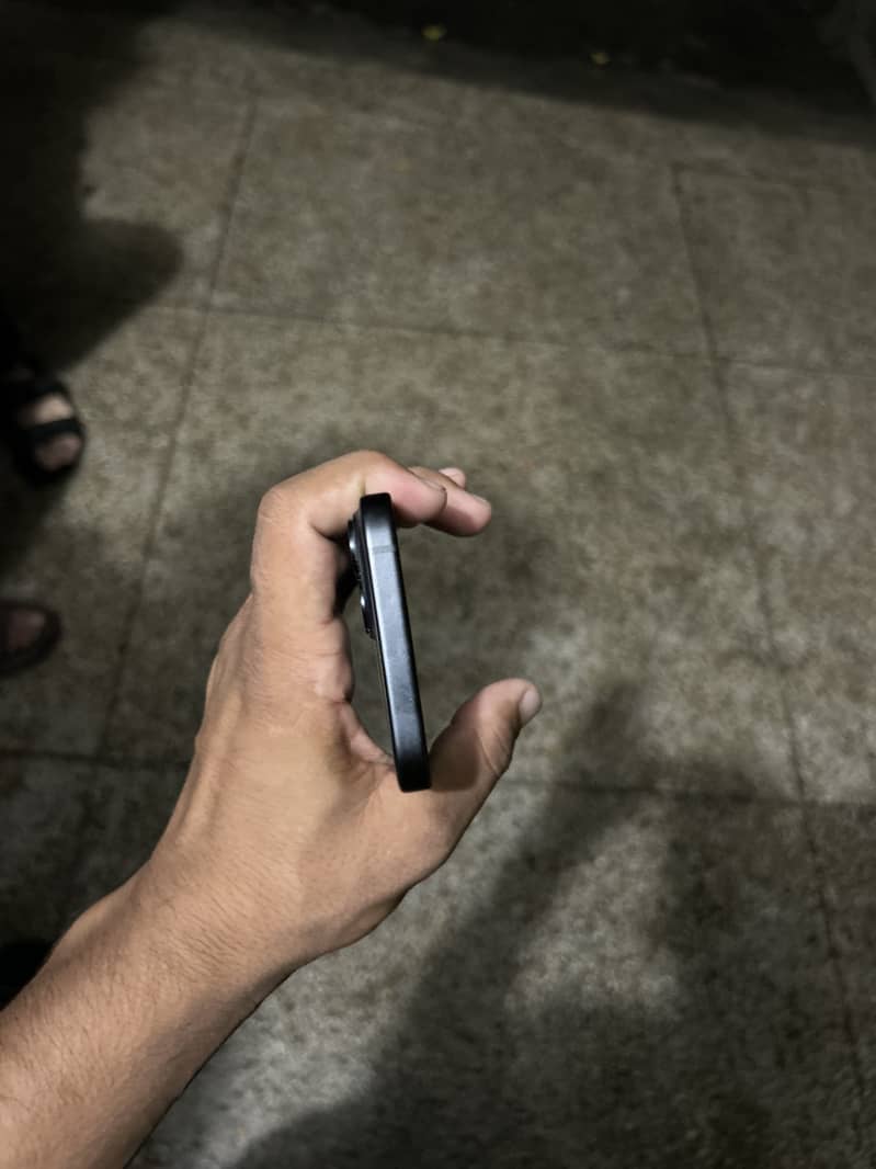 Apple iPhone 15 2
