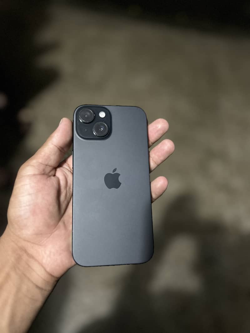 Apple iPhone 15 6