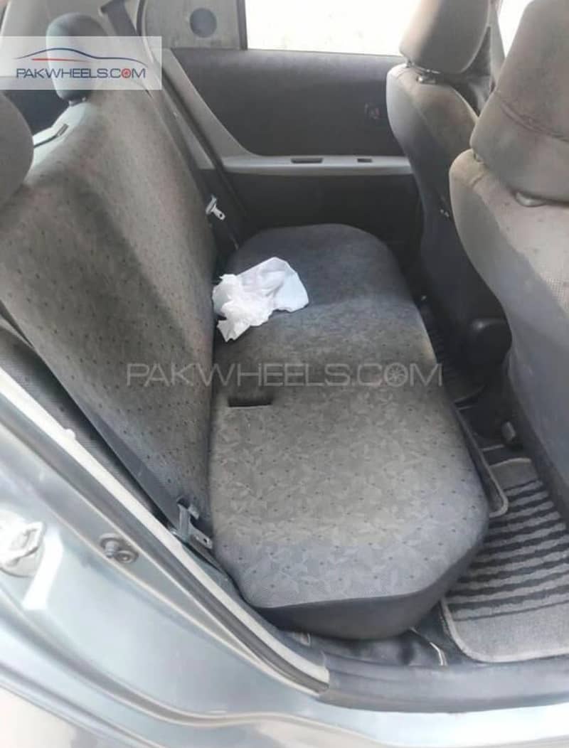 Toyota Vitz 8