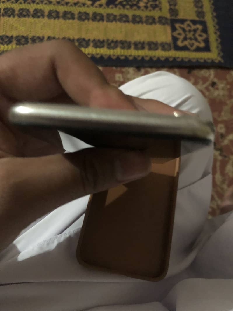 Apple iPhone X 0