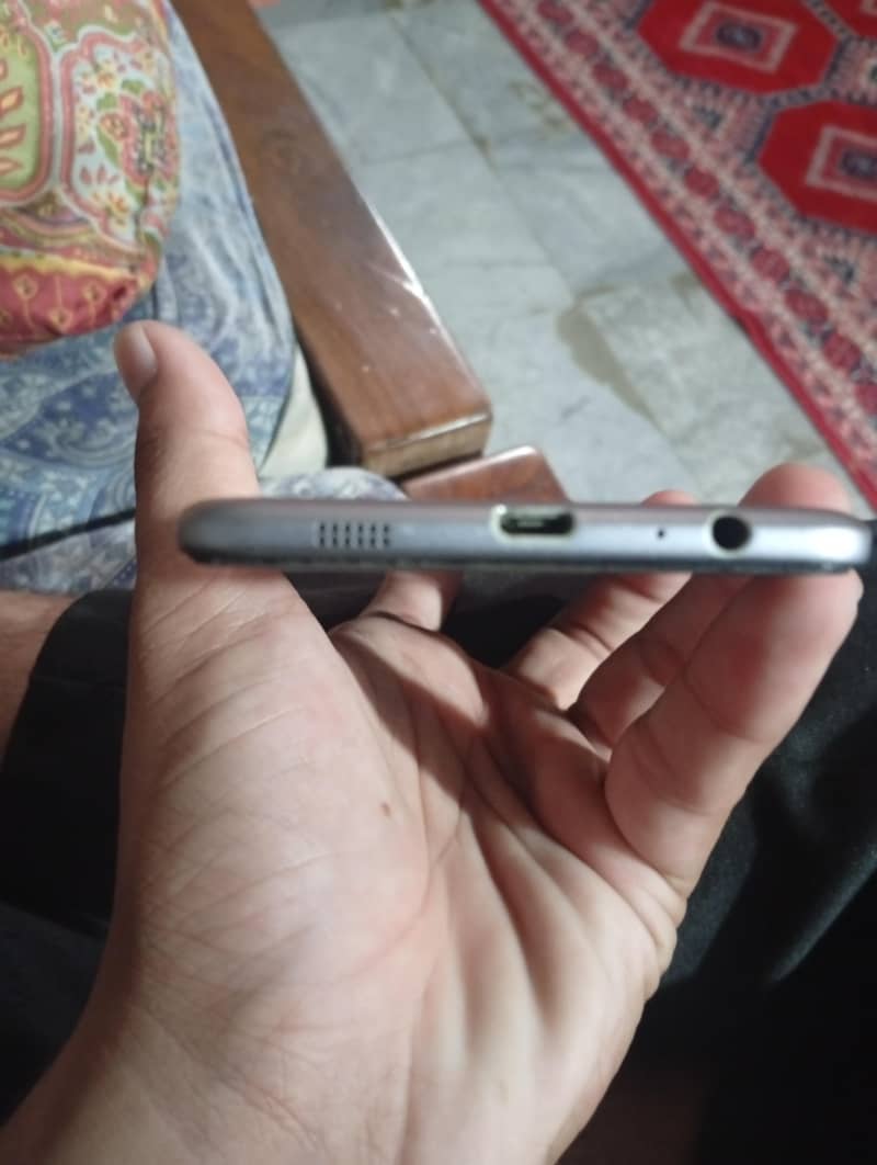 Samsung Mobile C5 2