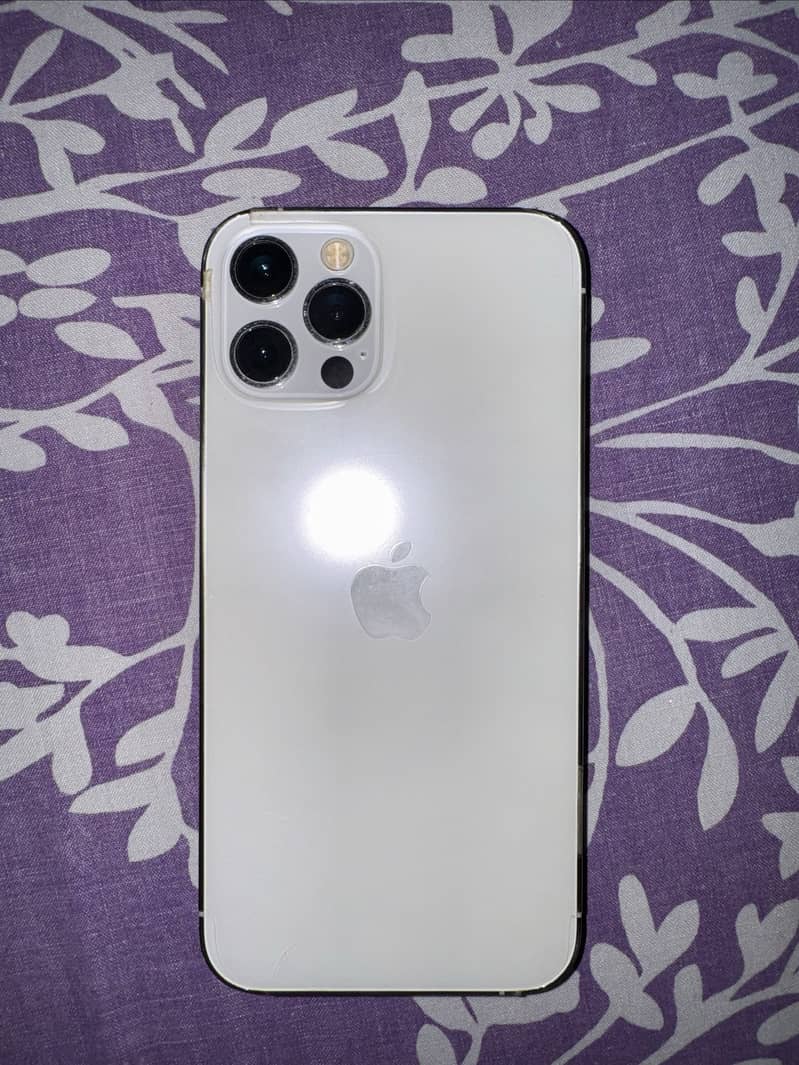 Apple iPhone 12 Pro 3