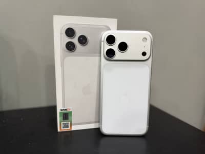 Apple iPhone 17 Pro Max silver 256gb Gnext in warranty