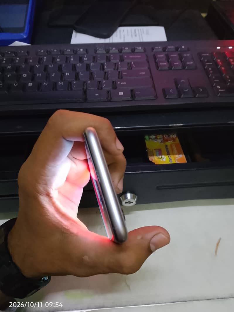 Apple iPhone 6 3