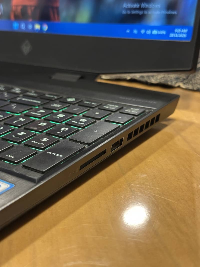 HP Omen 2019 10