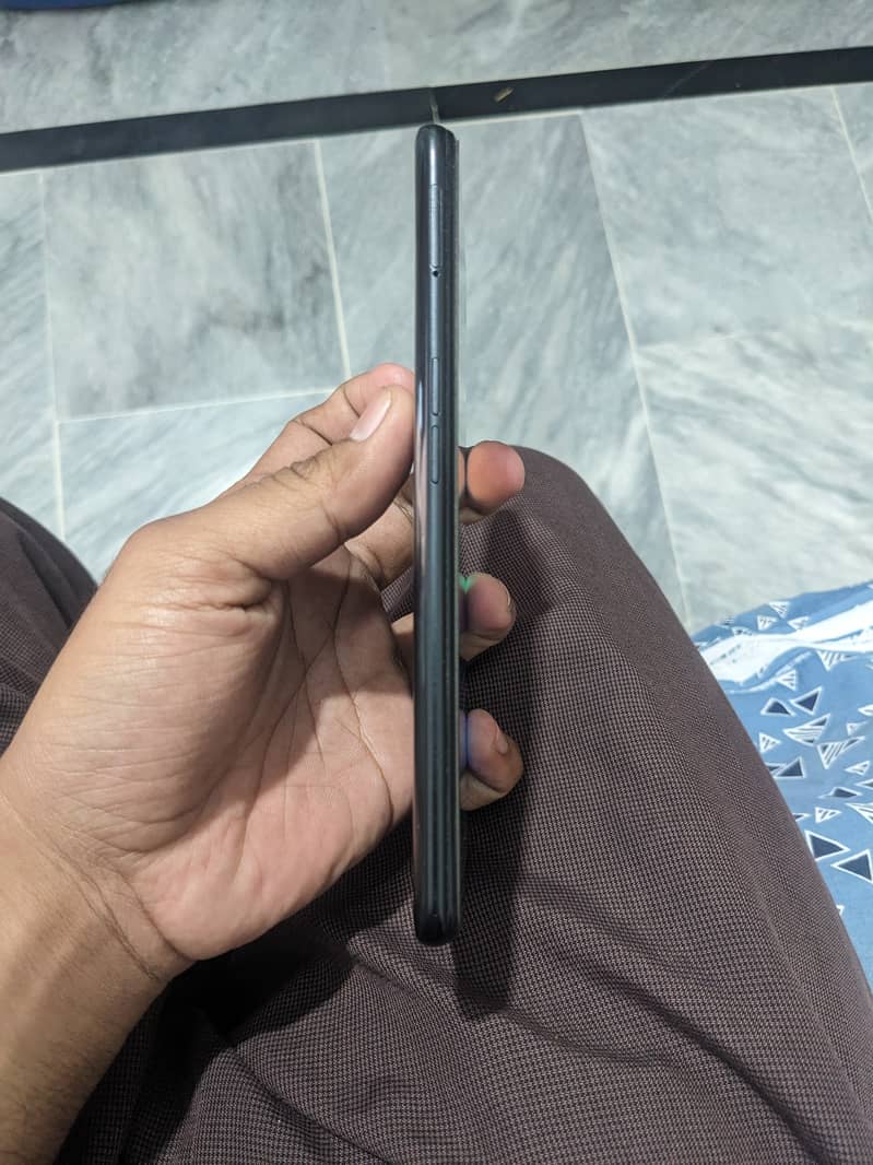 Realme 9i 4